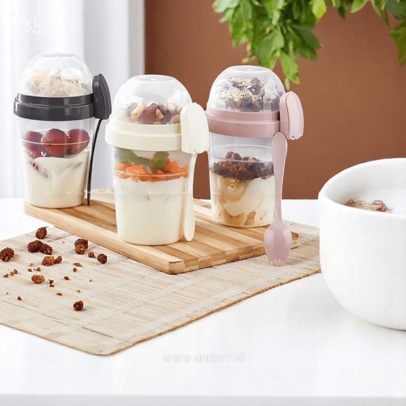 Пластична тегла со капак и лажица 600 мл - 3 парчиња Kavanoz plastike me Kapak & Lugë 600ml - 3 copë